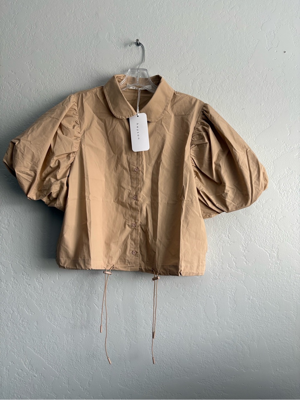 ❤️NEW heyson Neutral Puff-Sleeve Button-Front Top